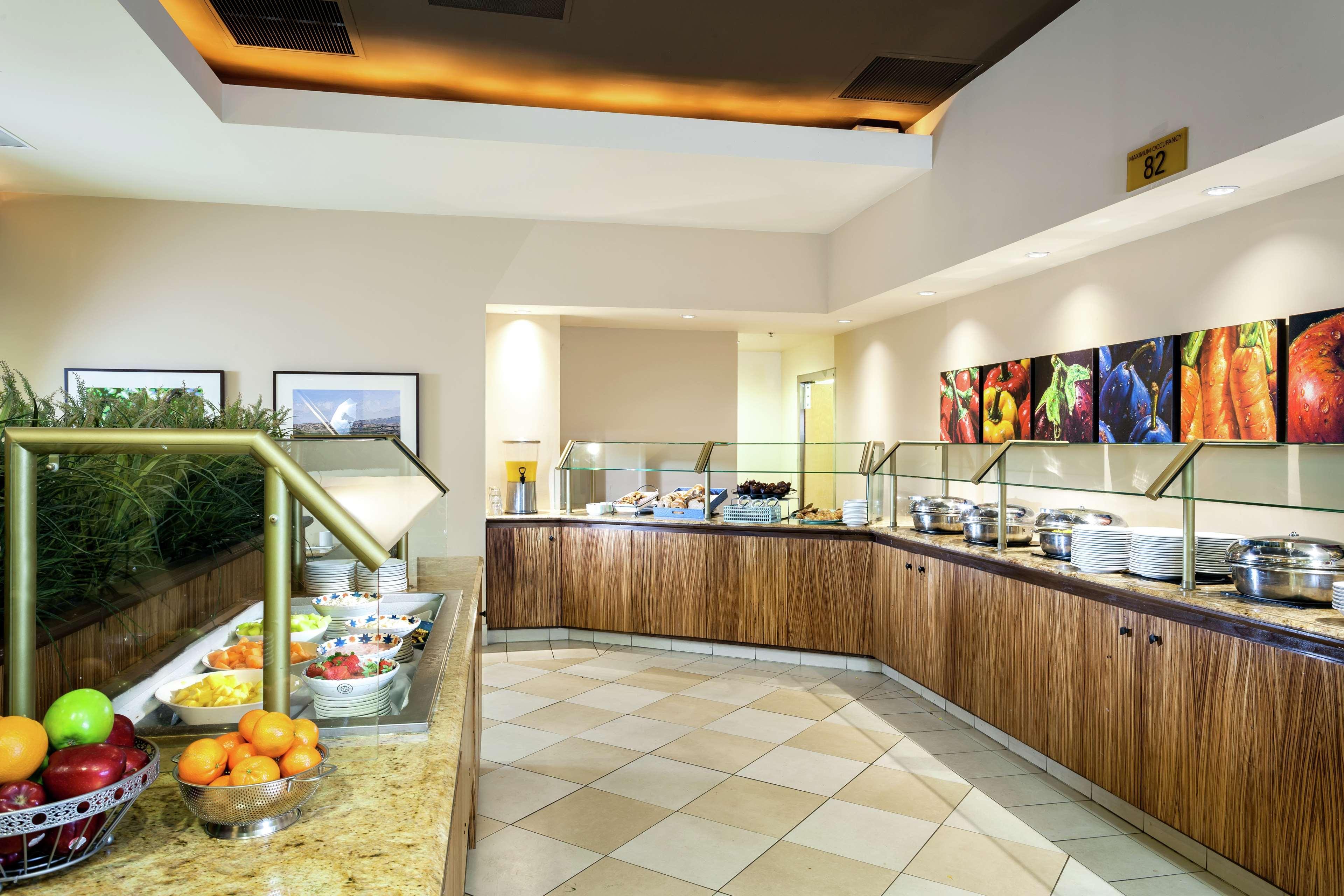 Hilton Stockton Hotell Exteriör bild