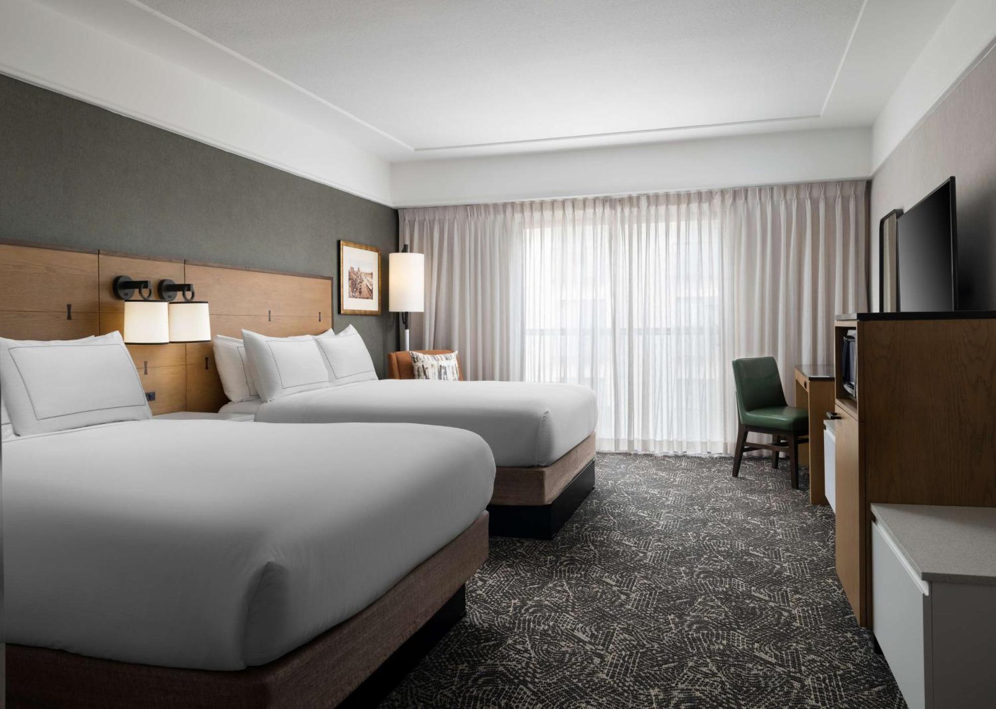 Hilton Stockton Hotell Exteriör bild